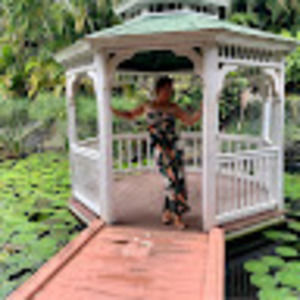 Meet your Posher, Eloisa